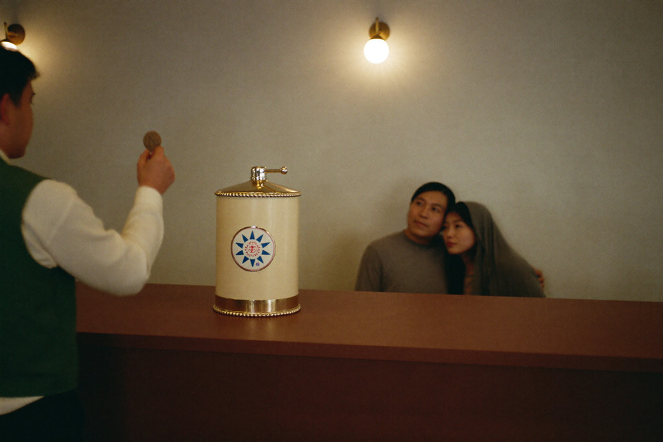 A ticket drum turning on the counter